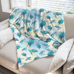 Tropical Beach Christmas Sea Turtle Fleecedecke<br><div class="desc">Wenn das Wetter draußen beängstigend ist und Sie von einem schönen, sonnigen tropischen Strand träumen, schlendern Sie sich in dieses Weihnachtsgebirge, das an der Küste zum Thema wird, ein Schildkrötenleder, das ein Muster niedlich türkisblauer Meeresschildkröten aufweist, auf einem abstrakten Strandhintergrund mit einer Glitzer-Welle von Imitaten und funkelnd Sternakzenten. Karo in...</div>
