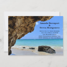 Tropical Beach Coast mit einer Big Rock Hochzeit