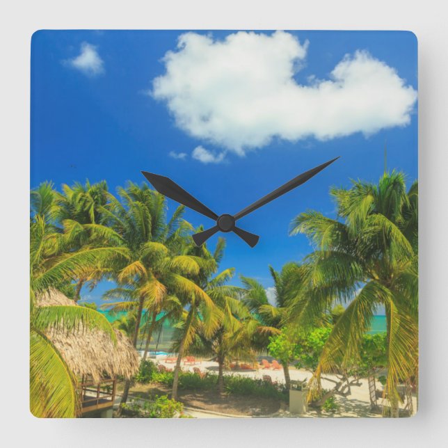 Tropical beach resort, Belize Quadratische Wanduhr (Vorderseite)