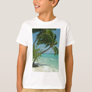 Tropical Beach Sand Sun Water Ocean Waves Surfen K T-Shirt