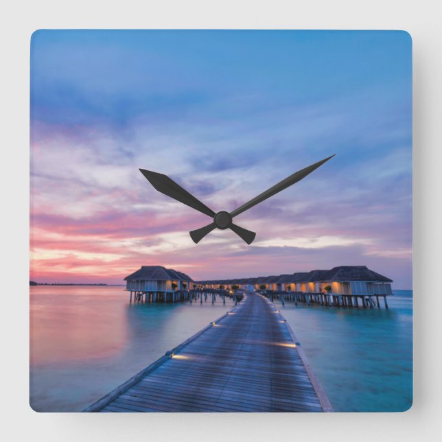Tropical Beaches | Maldives Bungalows Quadratische Wanduhr (Vorderseite)
