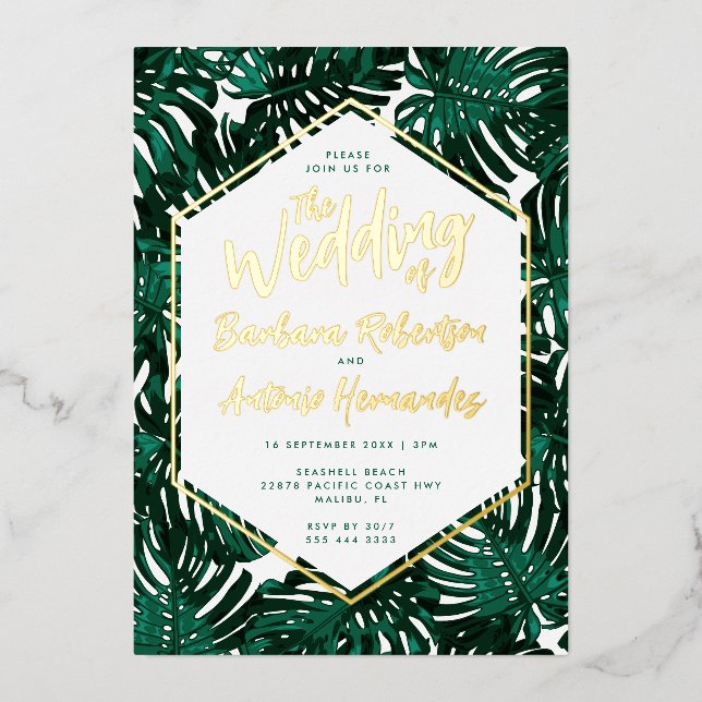 Tropical Green Palm Blätter Beach Wedding Folieneinladung (Vorderseite)