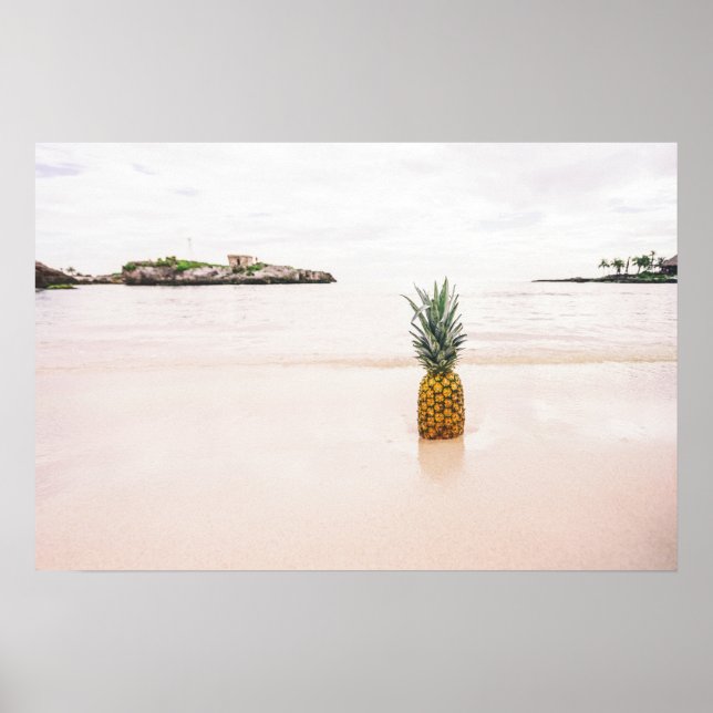 Tropical Island Beach Accent Ananas Romantische Poster (Vorne)