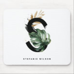 Tropical Monstera Letter S Monogram Personalisiert Mousepad<br><div class="desc">Individuell anpassbarer Buchstabe S Monogramm Mousepad mit tropischem Monsterablatt,  Imitat Blattgold und schwarzen Aquarellpinsel Akzenten. Personalisieren Sie dieses Mousepad in tropischer Monografie nach Ihrem Namen oder anderen Details. Dieses Mousepad mit dem Buchstaben S monogramm ist perfekt als Geschenk. Andere Briefe sind verfügbar.</div>