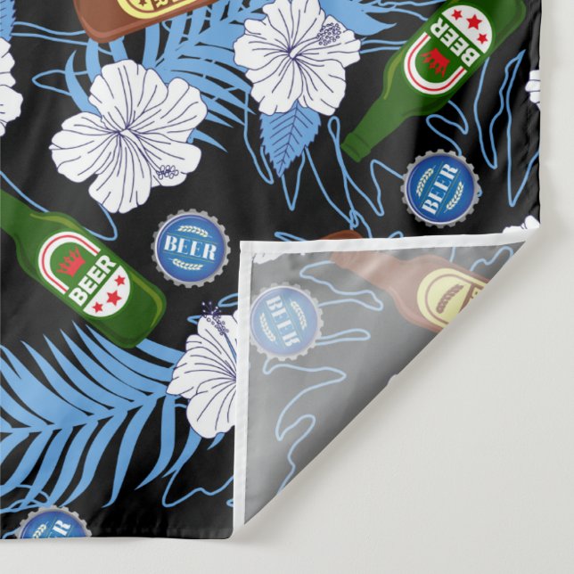 Tropical Palm Blätter und Bierflaschen Beach Bar Wandteppich (Detail)