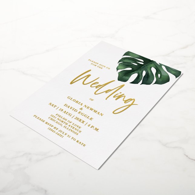Tropical Palm Leaf Monstera Wedding Gold Folieneinladung (Gedreht)