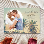 Tropical Palms Foto Beach Hochzeit Save The Date<br><div class="desc">Hochzeiten sichern die Termine für Ihre Hochzeit am Strand in einer Palme mit Arsch-Foto-Design. Passen Sie Ihre Foto- und Hochzeitsdetails an,  schicken Sie eine E-Mail an die Familie und Freunde,  die sie gefragt haben,  um Ihr Hochzeitsdatum zu reservieren.</div>