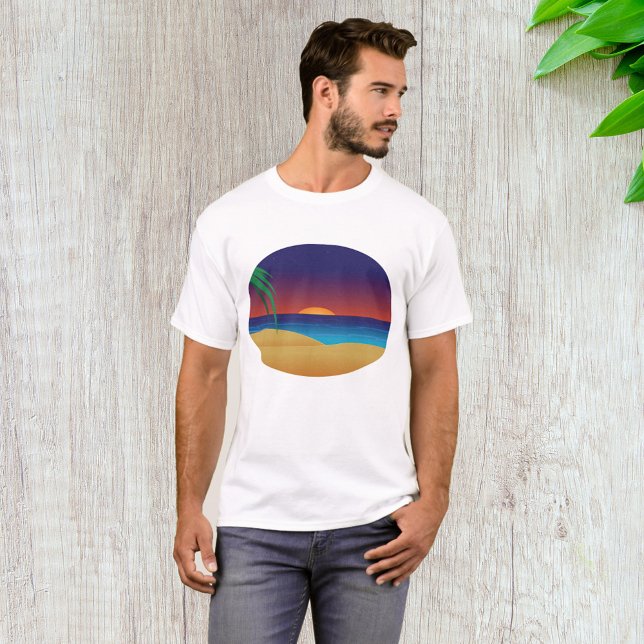 Tropical Sunset Beach Palm Blätter Ocean Waves T-Shirt (Von Creator hochgeladen)