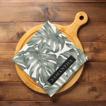 Tropical Watercolor Modern Oasis Leaves Geschirrtuch<br><div class="desc">Die neue Kollektion Tropical Watercolor Moderne Oasis Blätter Muster ist ab sofort auf Zazzle erhältlich! Tauchen Sie ein in die lebendige Schönheit der Natur mit diesen atemberaubenden Produkten, die eine zeitgenössische Drehung auf tropischem Laub bieten.Wählen Sie aus einer großen Auswahl an Produkten, um Ihre Bedürfnisse und Ihren persönlichen Stil zu...</div>