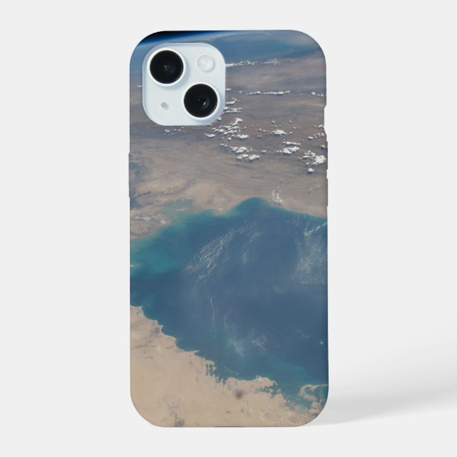 Tropisch blaue Gewässer des Persischen Golfs. iPhone 15 Hülle (Rückseite)