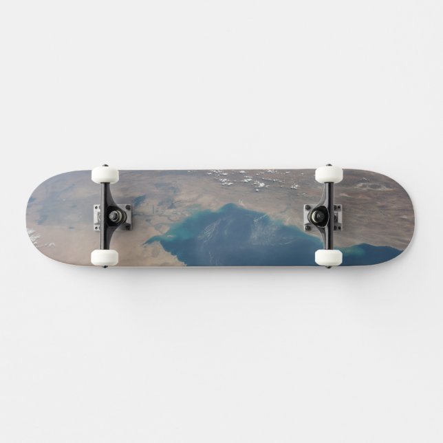 Tropisch blaue Gewässer des Persischen Golfs. Skateboard (Horizontal)