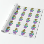 Tropisch rosa lila Ananas Geschenkpapier<br><div class="desc">Tropisch rosa lila Ananas Packpapier - Begegnen Sie unsere bezaubernde lila Ananas, eine coole Sonnenbrille mit einer Drehung am Strand zu rocken! In den Schattierungen findet man eine ruhige Strandlandschaft mit glitzerndem Wasser und einer Schaukel von Palmen. Die lila Farbe der Ananas spiegelt die schimmernde Oberfläche des Ozeans wider, was...</div>