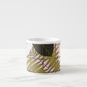 Tropische Blätter, Blumen, handgemaltes Muster. Espressotasse
