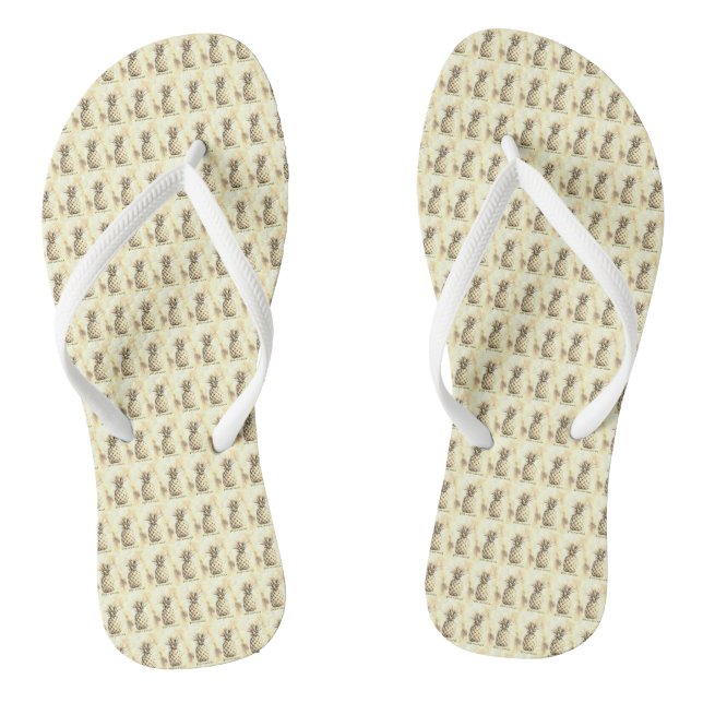 Tropische Bliss: Ananas Print Pair of Flip Flops (Fußbett)