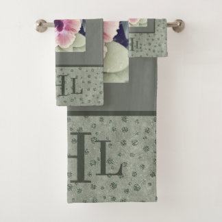 Tropische Blume in Sage Green & Leopard Print Badhandtuch Set