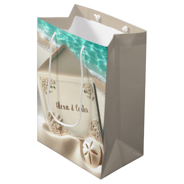 Tropische Hochzeit am Strand Mittlere Geschenktüte (Vorderseite Schrägansicht)