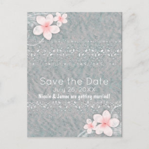 Tropische Plumeria-Blüte Grau Rosa Save the Date Ankündigungspostkarte