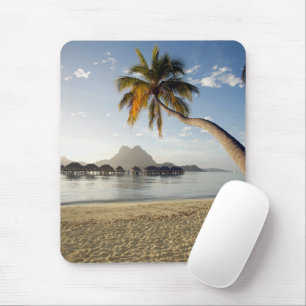 Tropische Strände Beach Huts, Bora Bora Mousepad