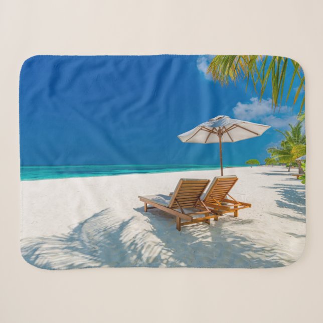 Tropische Strände | Lounge Chairs Beach, Bora Bora Sherpadecke (Vorderseite (Horizontal))