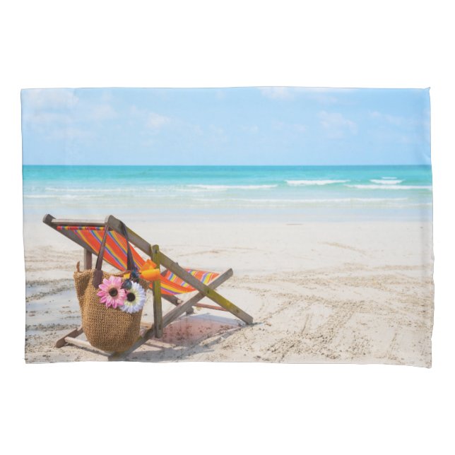 Tropische Strände | Strandstuhl auf Sand Kissenbezug (Vorderseite)
