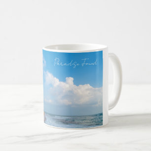 Tropische Strandküste und Palmen Ozeanblick Kaffeetasse