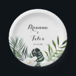 Tropische Vegetation Weißer Blumenkuchen Pappteller<br><div class="desc">Diese weiße,  tropische,  blumengeschmückte Hochzeitstorte ist perfekt für einen rustikalen Hochzeitsempfang. Die Einrichtung besteht aus grünen Palmenbouquets mit hübschen weißen Blume. Machen Sie es sich selbst,  indem Sie die Namen der Braut und Bräutigam und Hochzeitstag.</div>