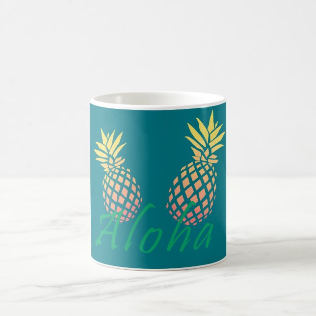 tropischer "aloha" Text des Sommers, bunte Ananas Kaffeetasse (Mittel)
