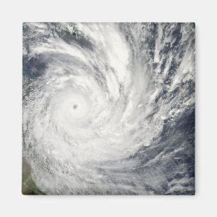 Tropischer Cyclone Yasi über Australien Magnet