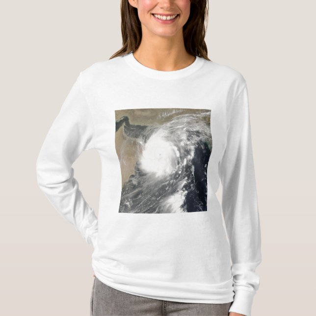 Tropischer Kyklon Gonu im Arabischen Meer T-Shirt (Vorderseite)