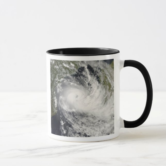 Tropischer Kyklon Jokwe in Mosambik Channe Tasse (Rechts)