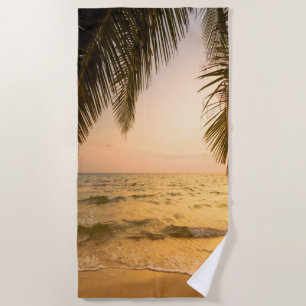 Tropischer Strandpalmen-Sonnenuntergang Strandtuch