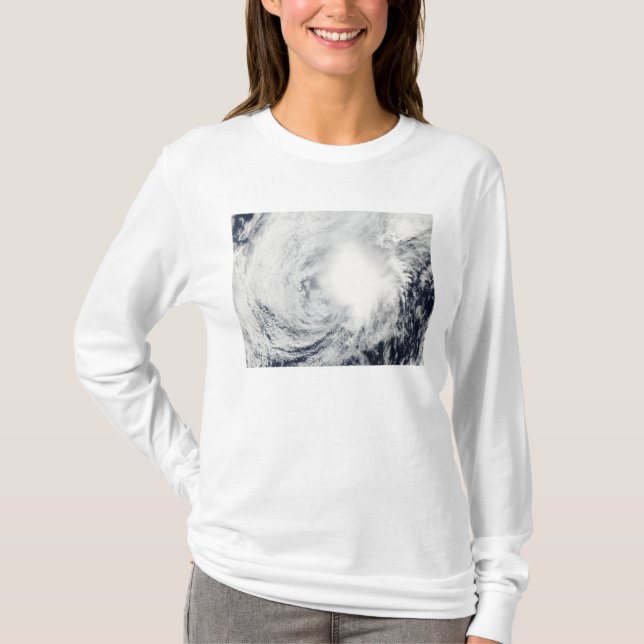 Tropischer Sturm Nida südöstlich von Kadena T-Shirt (Vorderseite)