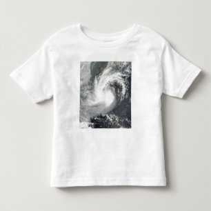 Tropischer Sturm Parma nähert sich China und Vietn Kleinkind T-shirt