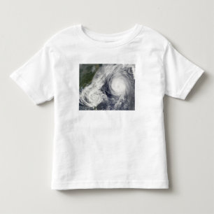 Tropischer Sturm Parma und Supertaifun Melor Kleinkind T-shirt