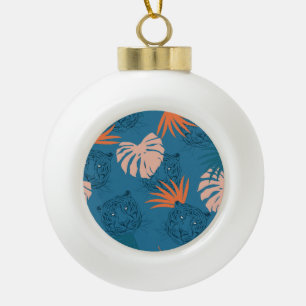 Tropischer Tiger auf Tiefblau Keramik Kugel-Ornament