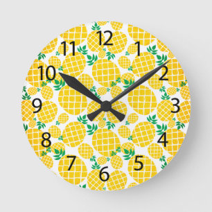 Tropisches Ananas Fruchtgelbes Muster Runde Wanduhr