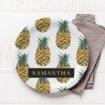 Tropisches Ananas-Muster mit Namen Pappteller<br><div class="desc">Tropisches Ananas-Muster mit Namen</div>