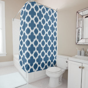 Tropisches Bahama blaues weißes Ikat Quatrefoil Duschvorhang