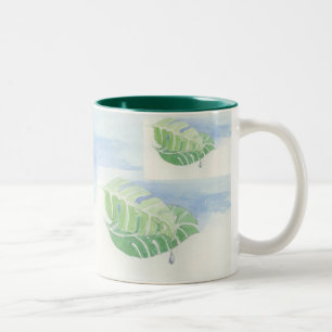 Tropisches Blatt mit Regentropfen Zweifarbige Tasse