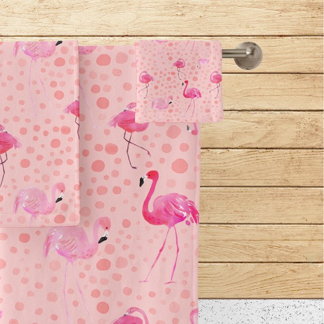 Tropisches Breezy Pink Flamingo Muster Badhandtuch Set (Von Creator hochgeladen)