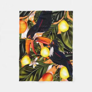 Tropisches Paradies. Toucans und Zitrusfrucht Fleecedecke