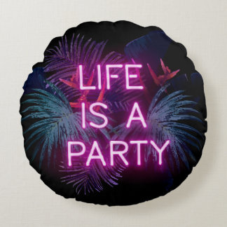 Tropisches Party, Blätter aus Neonpalmen. Rundes Kissen