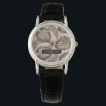 Tropisches Pink & Gold Palm Blätter Muster & Name Armbanduhr<br><div class="desc">Das tropische Pink & Gold Palm-Blätter zeichnet sich durch ein lebhaftes und exotisches Design aus, das durch tropische Ästhetik inspiriert wird. Die Farbgestaltung ist in Rosa- und Goldtönen gehalten und schafft ein luxuriöses und stilvolles Ambiente. Das Muster besteht aus palmenfarbenen Blätter, die in verschiedenen Größen und Ausrichtungen dargestellt werden und...</div>