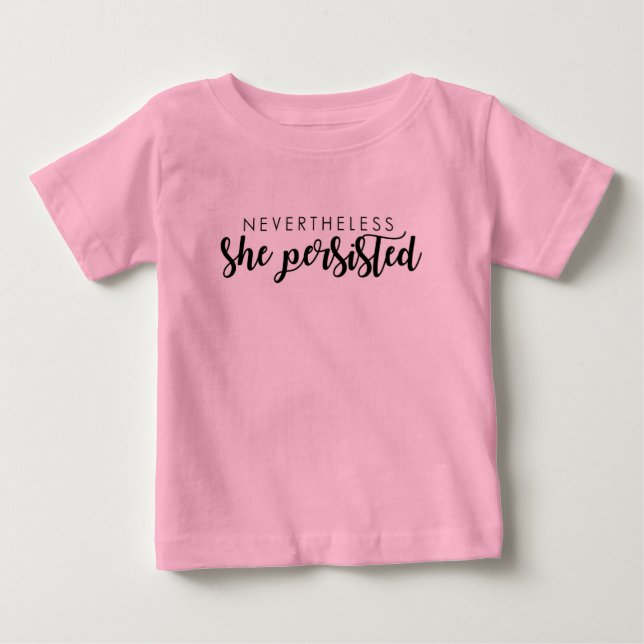 Trotzdem behielt sie das Shirt von Kleinkindern be (Vorderseite)