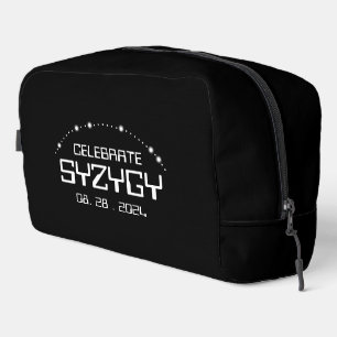 Trousse De Toilette Célébrez Syzygy le 28 août 2024