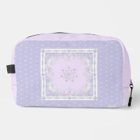 flocon de neige violet clair et coeur étincelant