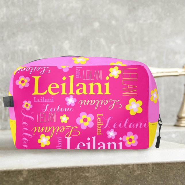 Trousse De Toilette Nom personnalisé typographique fleur rose (Créateur téléchargé)