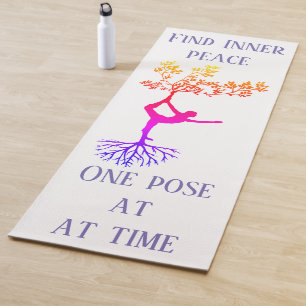 Trouvez le tapis intérieur de yoga de paix