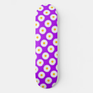 Trübes Gänseblümchen-Blumenmuster Lila Skateboard