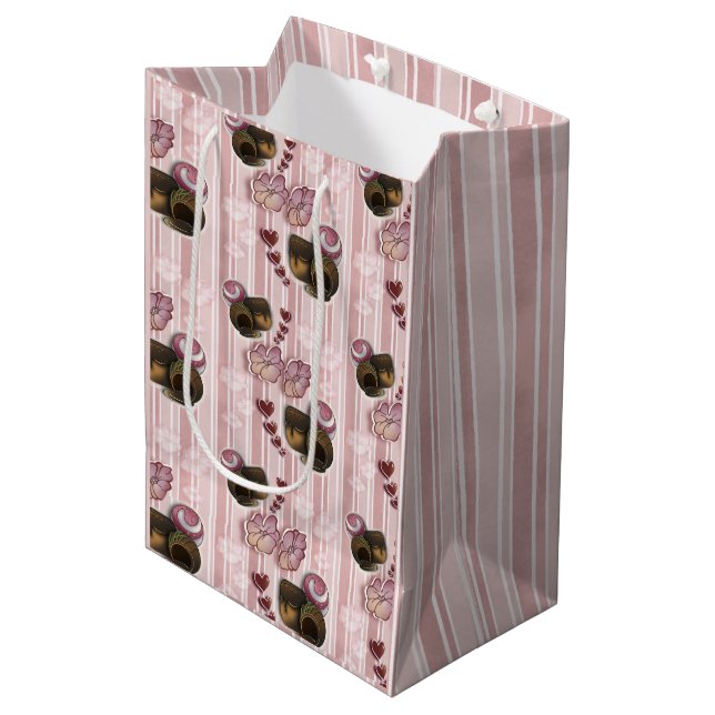 Truffle- Stripes Mittlere Geschenktüte (Vorderseite Schrägansicht)